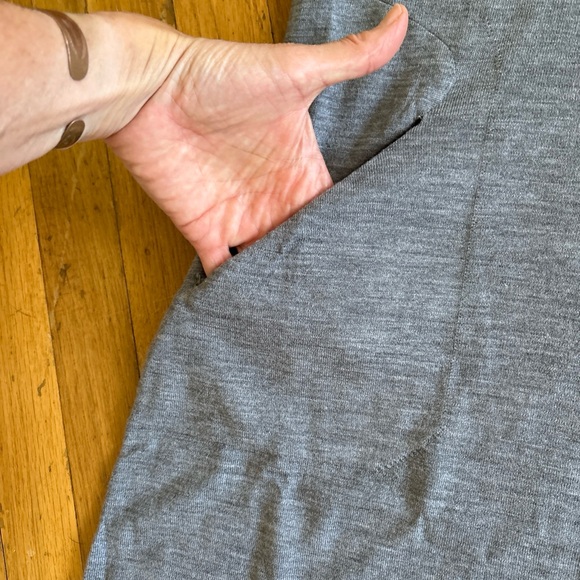 G/Fore G4 Golf Womens Sweater Dress M Gray Wool NWT MSRP $295 - Picture 4 of 12